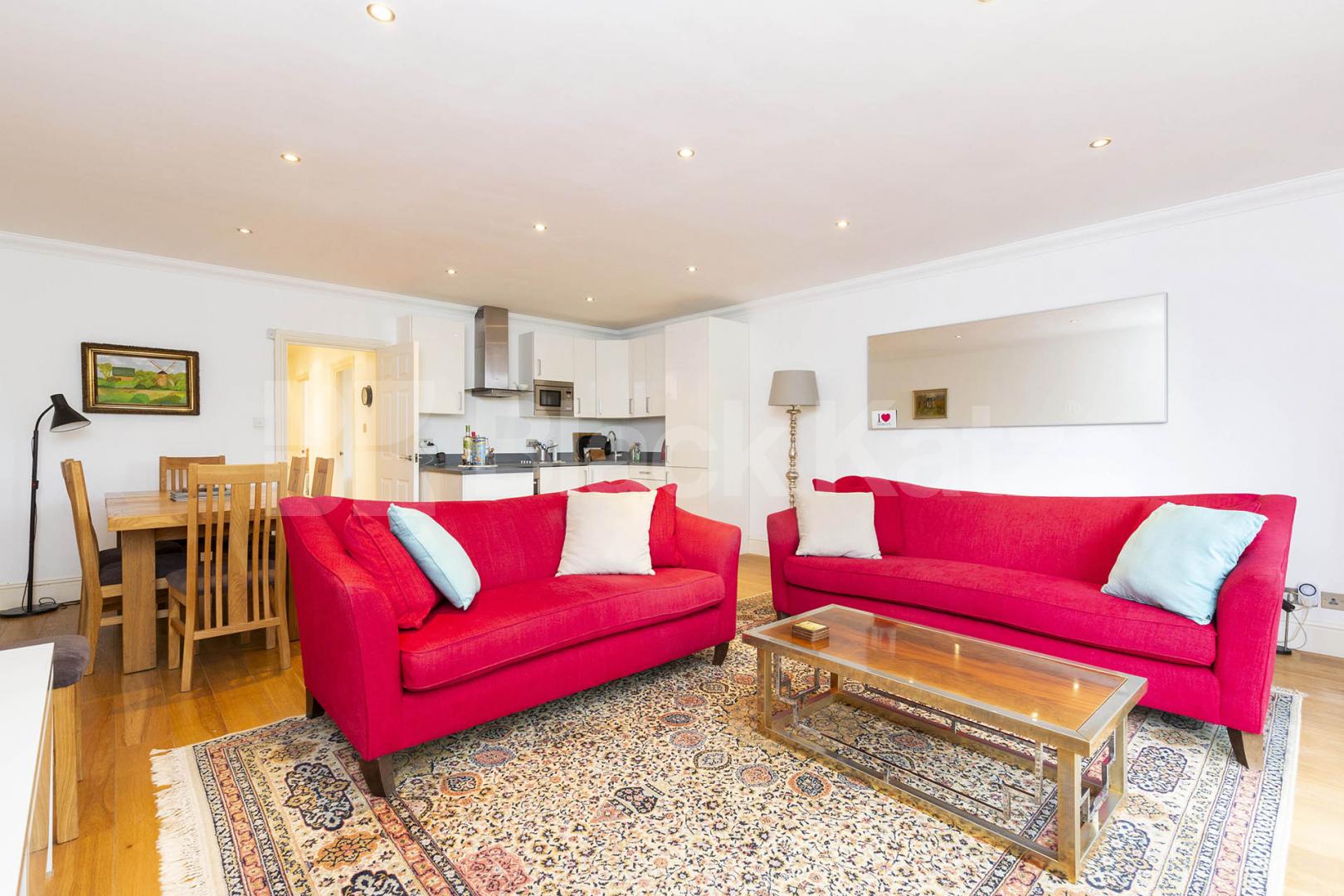 Spacious three bed two bath apartment with balcony and secure parking Cholmeley Park, Highgate 